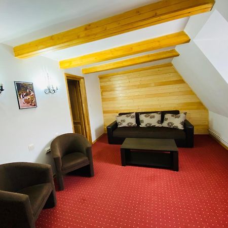 Casa Chira Hotell Vişeu de Sus Eksteriør bilde