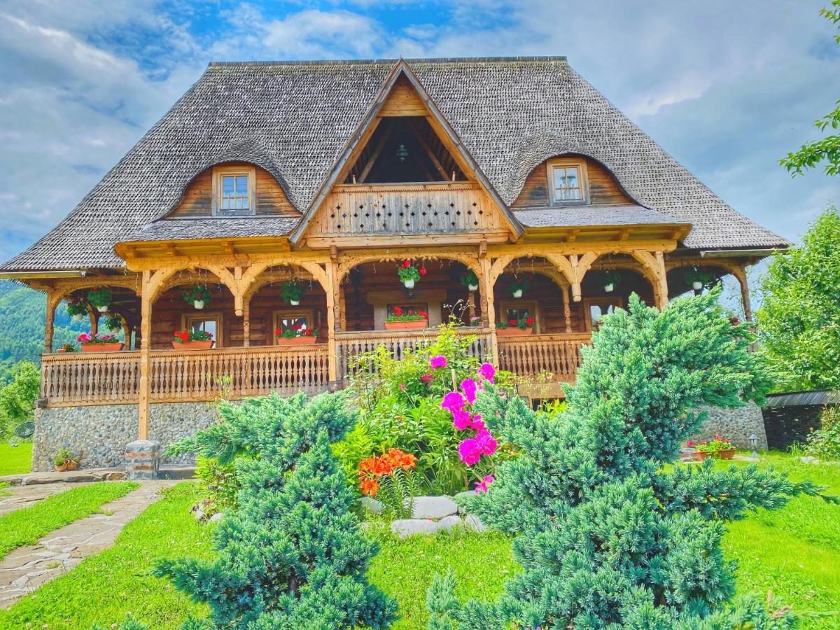 Casa Chira Hotell Vişeu de Sus Eksteriør bilde
