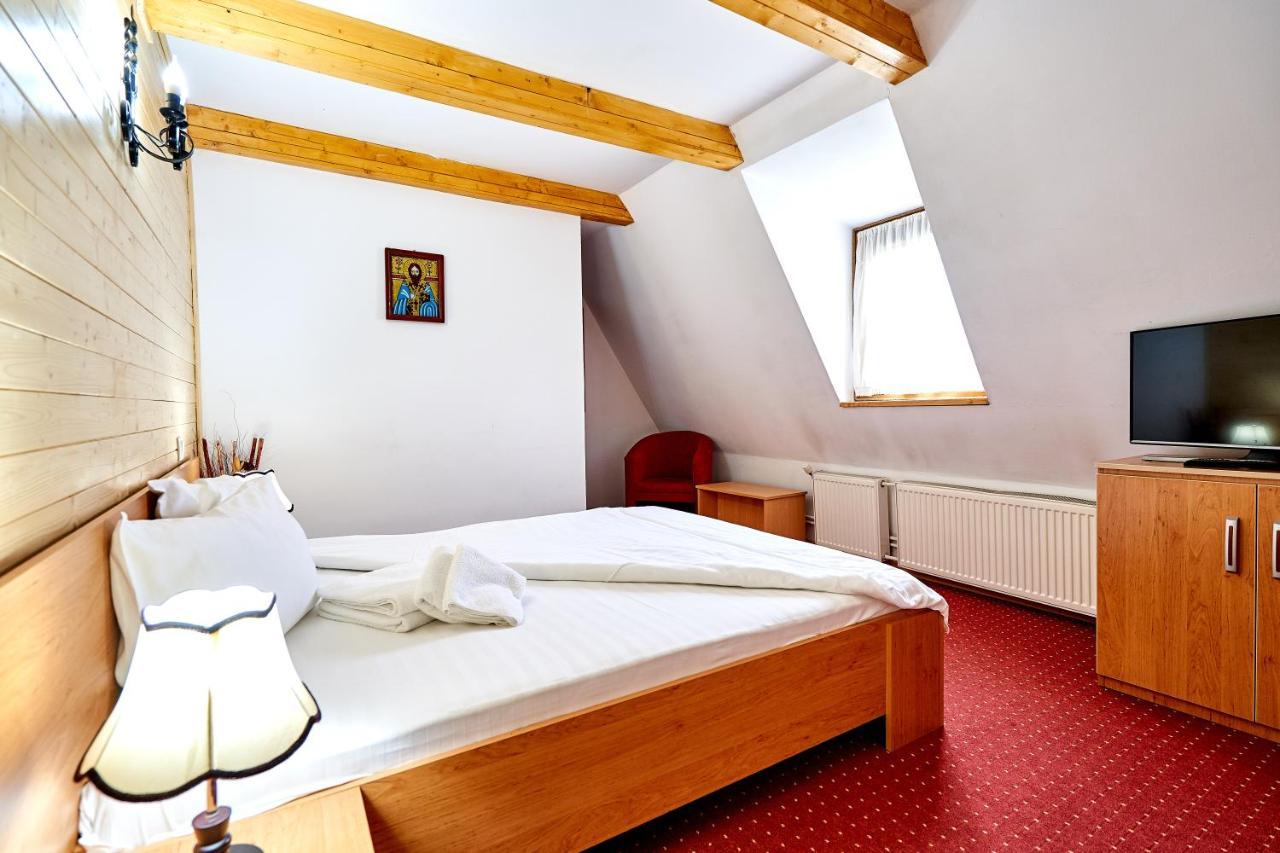 Casa Chira Hotell Vişeu de Sus Eksteriør bilde