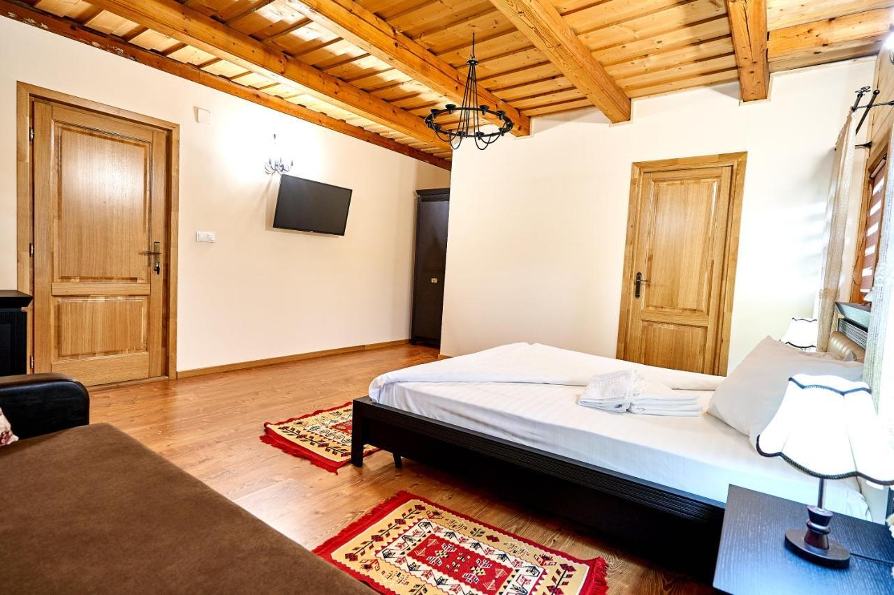 Casa Chira Hotell Vişeu de Sus Eksteriør bilde