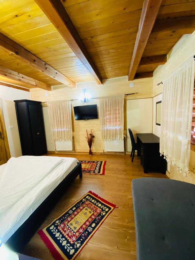 Casa Chira Hotell Vişeu de Sus Eksteriør bilde