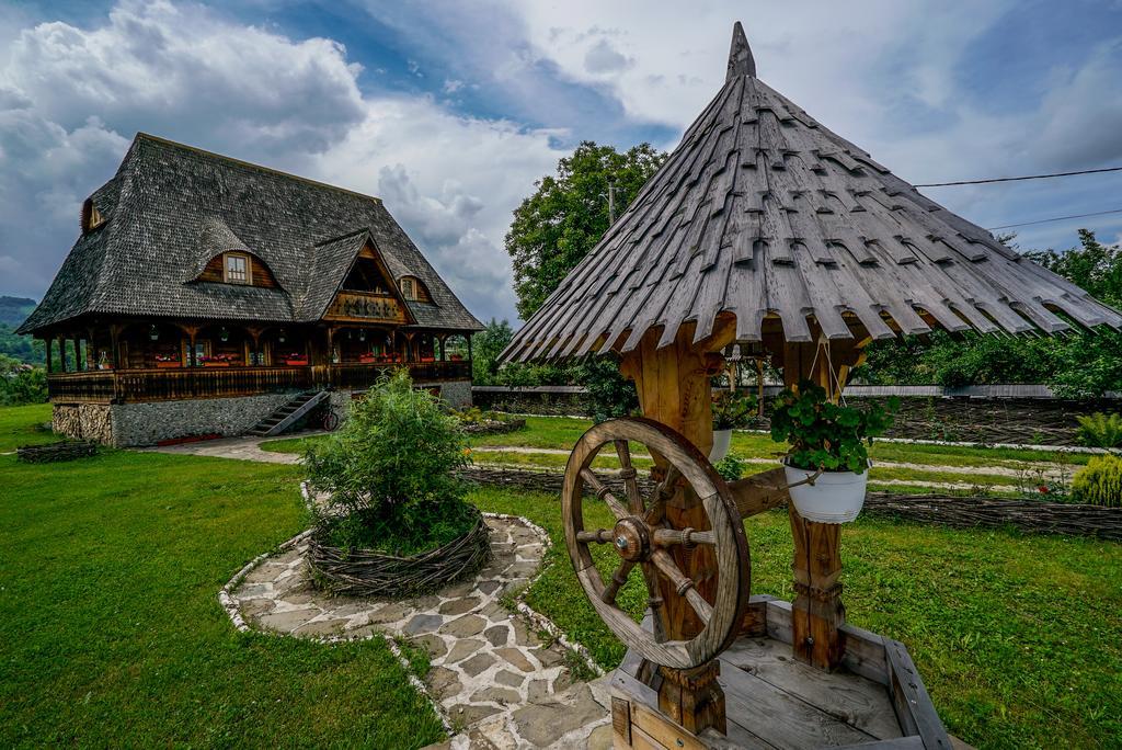 Casa Chira Hotell Vişeu de Sus Eksteriør bilde