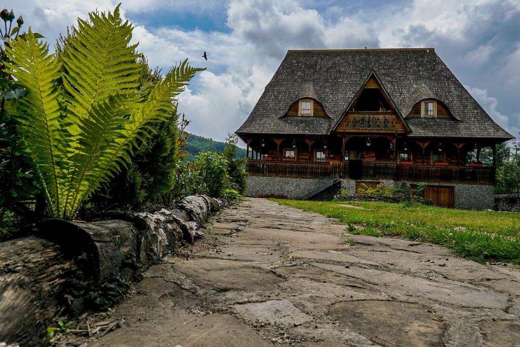 Casa Chira Hotell Vişeu de Sus Eksteriør bilde